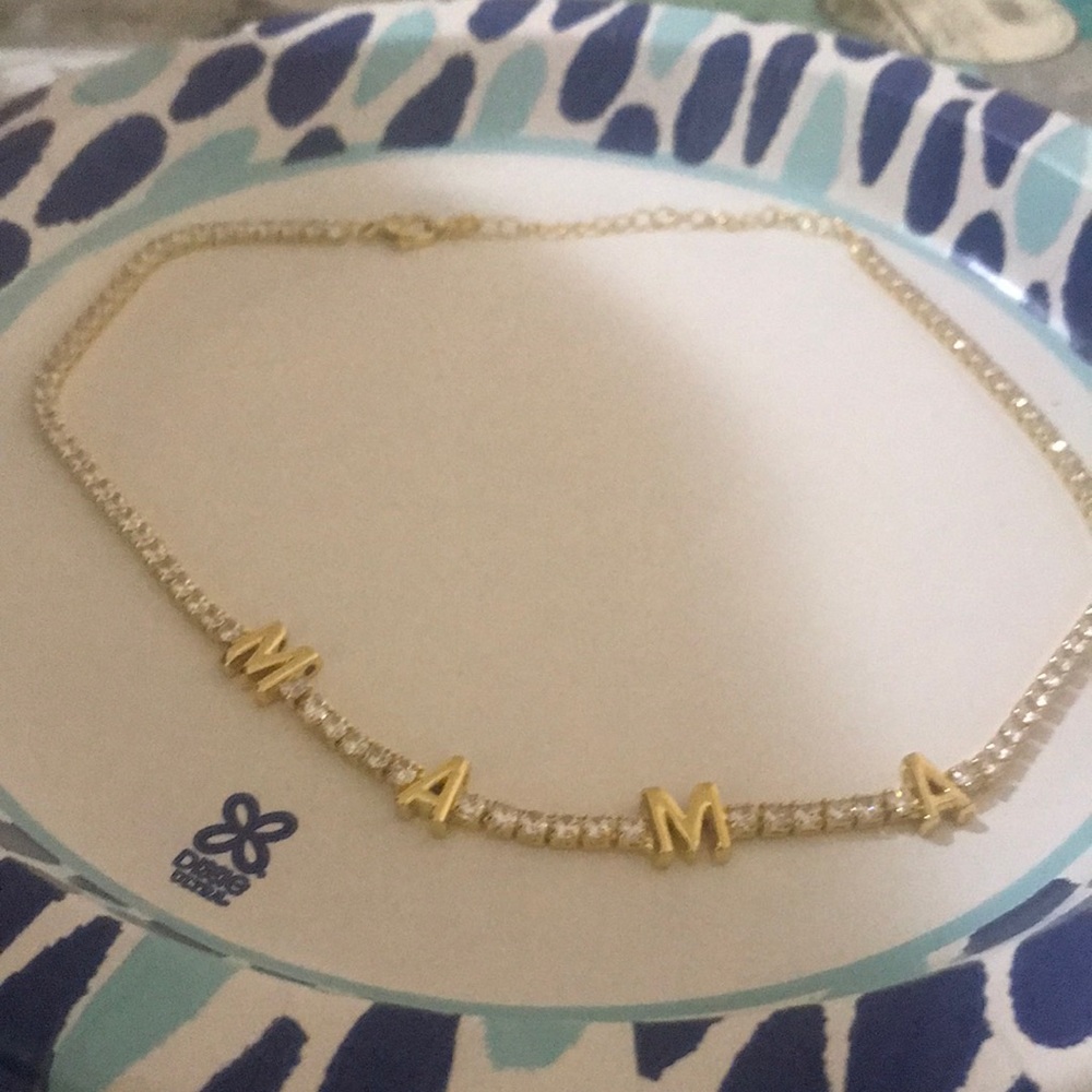 Ziconia diamonds necklace with mama design